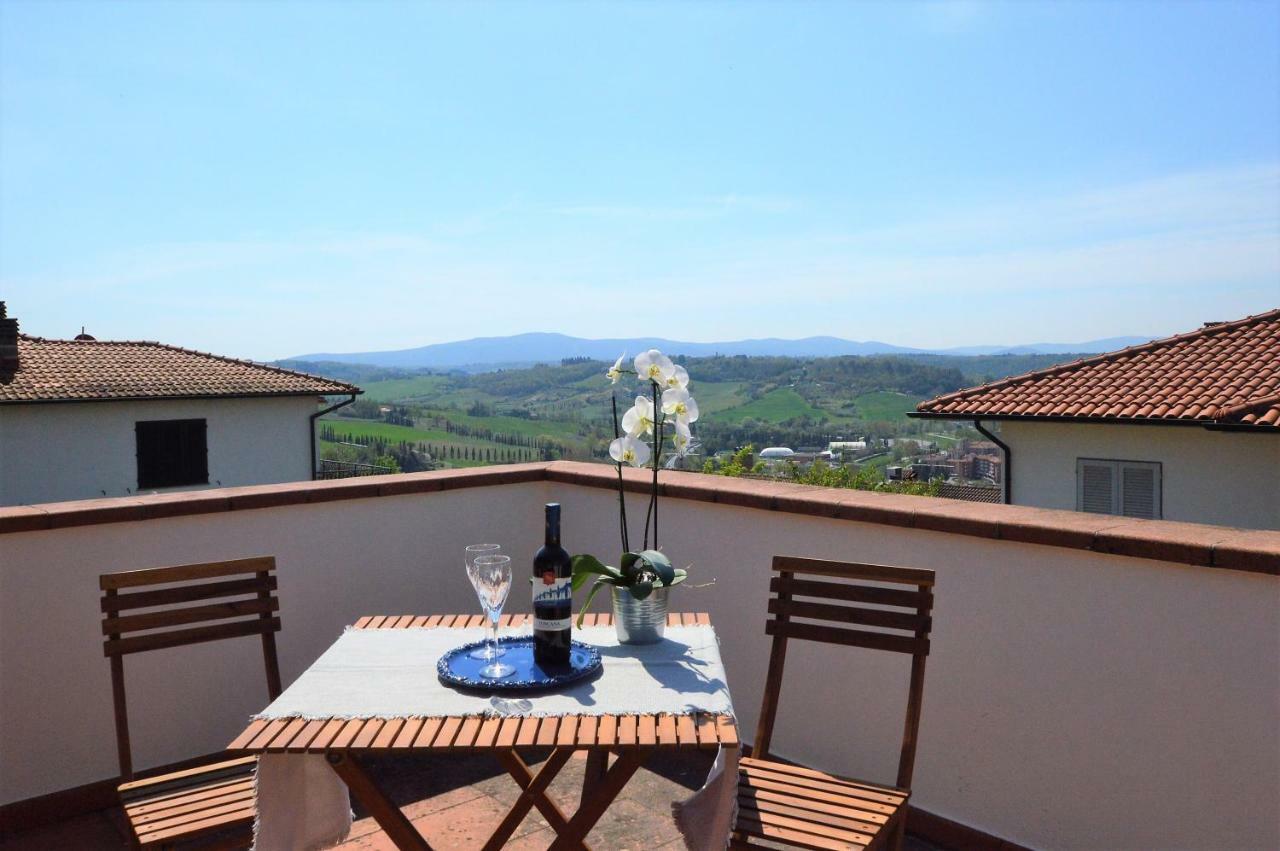 La Casa Di Chloe Appartement Poggibonsi Buitenkant foto